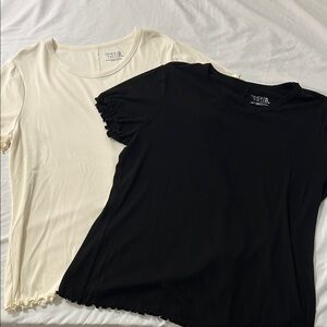 Time and Tru Black and Cream Short Sleeve Dressy Tees